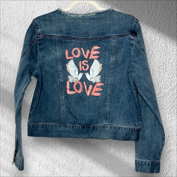 Rebecca Minkoff Charlie‎ Love is Love Denim Jacket $228 NWT Medium LGBT Pride - Picture 1 of 13